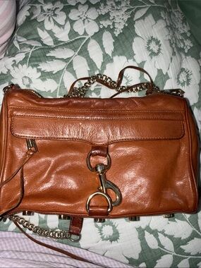 Leather Crossbody Bag in Warm Cognac